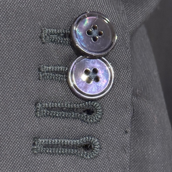 Women’s Navy Super 150 Single breasted suit (custom by Suitsupply)- 100% wool - Picture 6 of 14